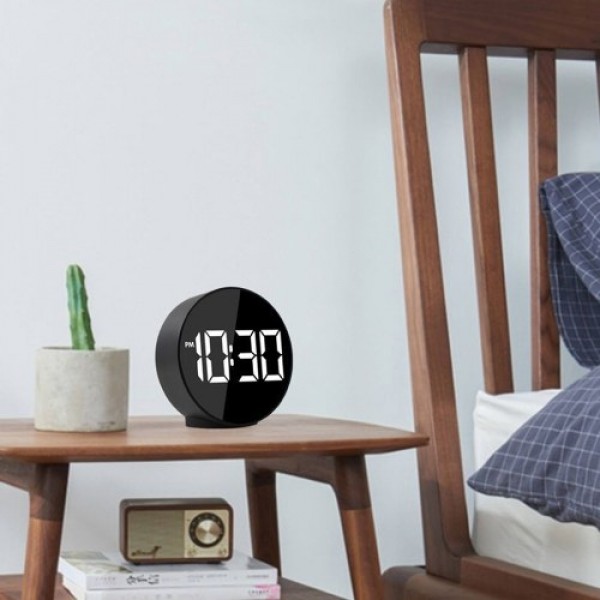 LED Digital Alarm Clock with Large Display Time Temperature Display ℃/ ℉ 3 Levels Brightness Electronic Clocks Voice Activated A